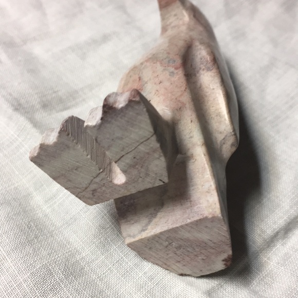 Soap Stone Penguin Figurine - Picture 5 of 6